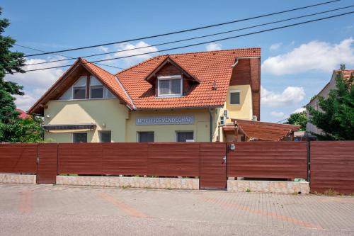 Godollo House | Nefelejcs Vendégház