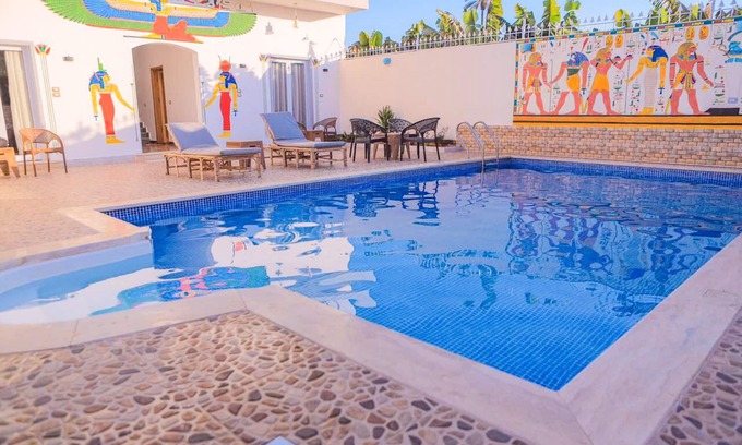 Luxor Apartment | Nefertiti Apartament in Villa Desert Rose with Pool and Nile View
