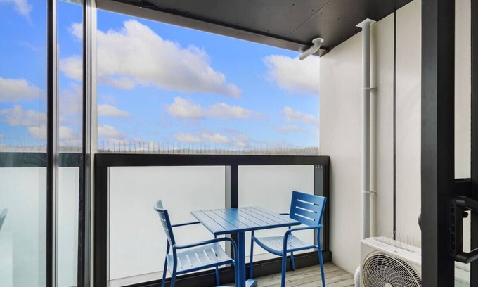 Manurewa Apartment | Neighborhood Hideaway with Air-con and Deck