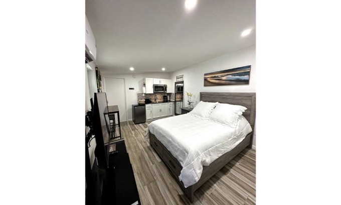 Cutler Bay Apartment | Neighborly Nest