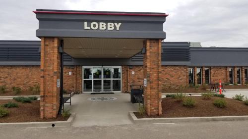 Bonnyville Hotel | Neighbourhood Inn Hotels in Bonnyville