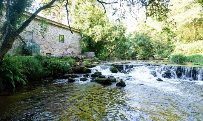 Viana do Castelo Apartment | Neiva River House - next to the river !