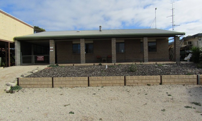 Warrenben House | Nelson House - Close to beach! Off peak special!