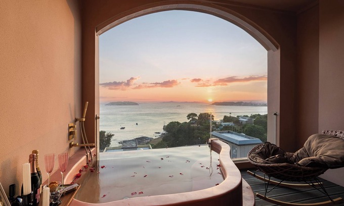Shantou Hotel | Nemo's Home seaside INN