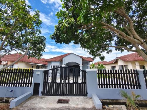 Tanjung Karang House | Nenda NZ Homestay