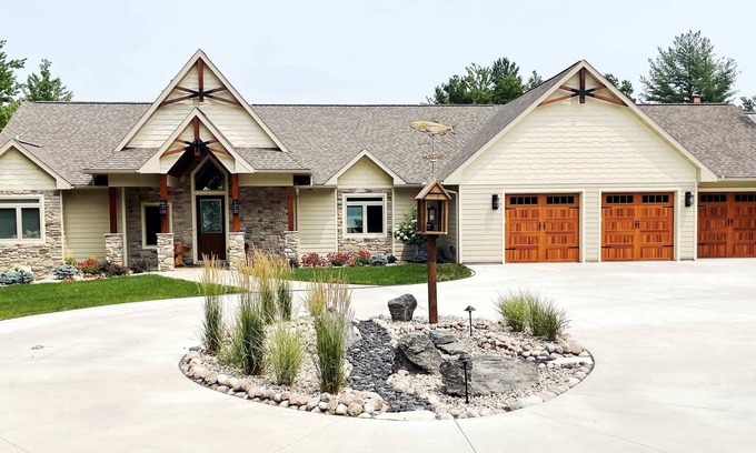 Wisconsin Rapids House | Nepco Lake Retreat near Wisconsin Rapids and some great Wisconsin golf