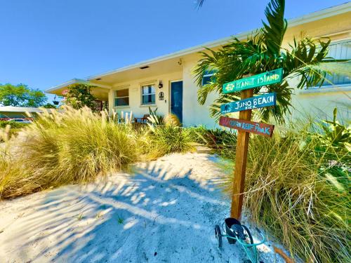 Riviera Beach House | Nereidas Cottage for people who love the water