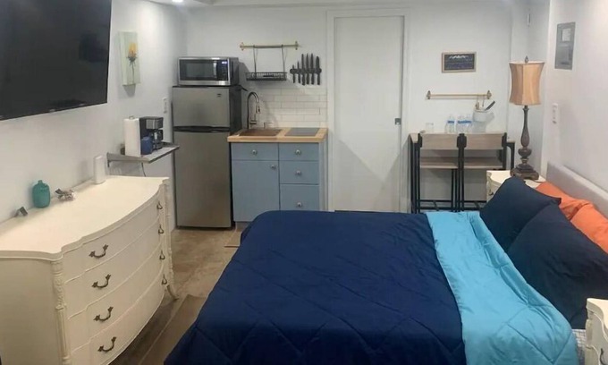 South Side Apartment | NESTLED IN