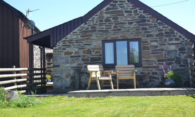 Mary Tavy Cottage | NESTLING BARN, pet friendly, luxury holiday cottage in Tavistock