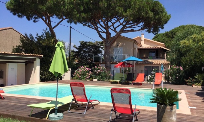 Six-Fours-les-Plages Apartment | Netherlands Villa T3 55 sqm apartment, pool and sea walk, private outdoor area