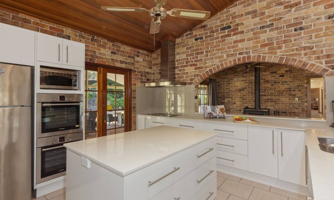 High Range House | Netley Lodge for 10, Southern Highlands