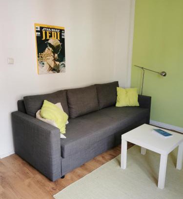 Sudervorstadt House | Nettes Schlafzimmer mit Gemeinschaftsbad in zentraler Lage