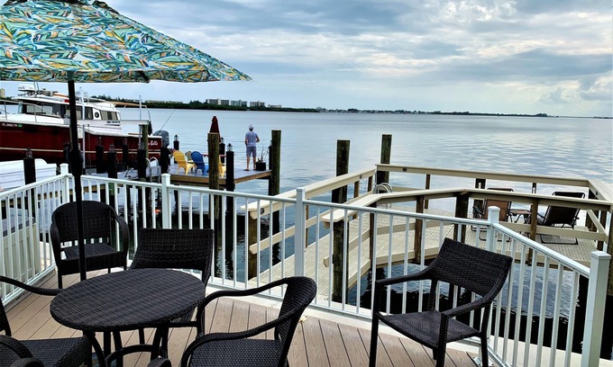 Nettles Island House | Nettles Island Sea Chanty Where Things Are A Shore!