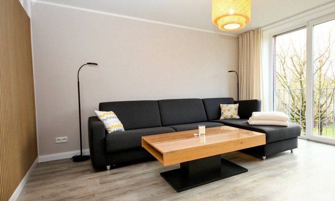Wobbenbull Apartment | Neu! Moderne Ferienwohnung Zwischen Husum und Nordstrand, 3 Minuten zum Deich