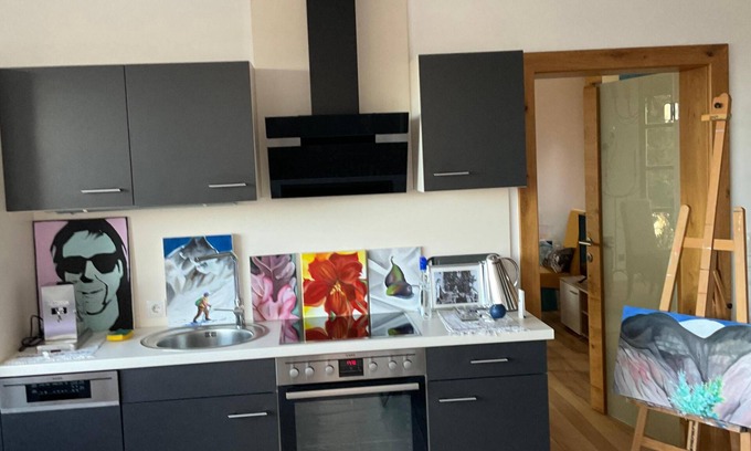 Walpersbach Apartment | Neu Renovierte Ferienwohnung 70qm