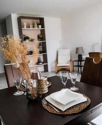 Zunsweier Apartment | Neue moderne Wohnung,74qm,Balkon,Kingsize Boxspringbett