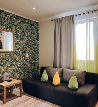 Freiberg am Neckar Apartment | Neuwertiges Apartment mit Kostenlose Privatparkplatz auch für Transporter geeignet R1