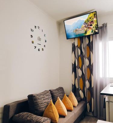 Freiberg am Neckar Apartment | Neuwertiges Apartment mit schnellem WLAN, Glasfaser, Kostenlose Privatparkplatz auch für Transporter geeignet R8