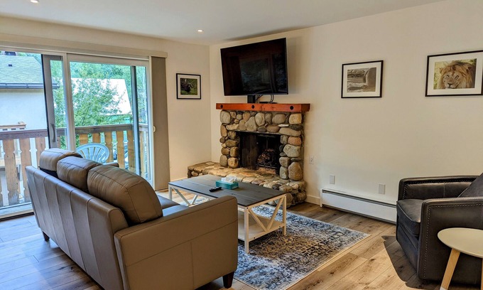 Ketchum Condo | NEW 1 bedroom condo. This is the best location in Ketchum!
