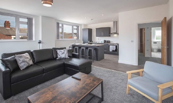 Blackpool Town Center Apartment | New 2 Bedroom Apt, close to Winter Gardens. Apt 4