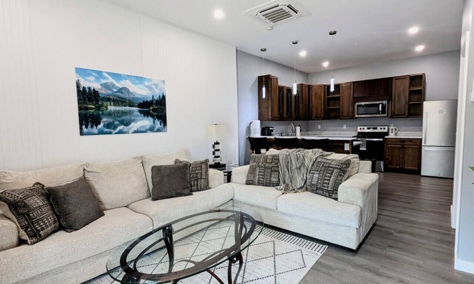 Maryville Apartment | New 2 BR Unit in Prime Location (103)
