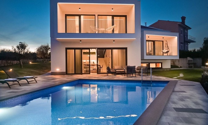 Sveti Vid Dobrinjski Villa | New 2022 - luxurious Villa Ante, with private pool and sauna