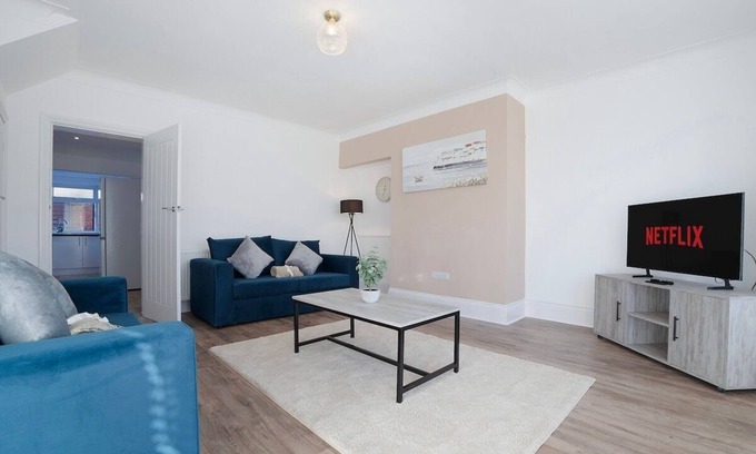 Ashington House | New 2BR in 53 Rowlington Terrace