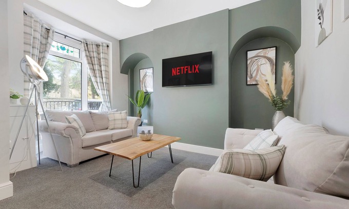 Darlington House | NEW! 2BR in Darlington