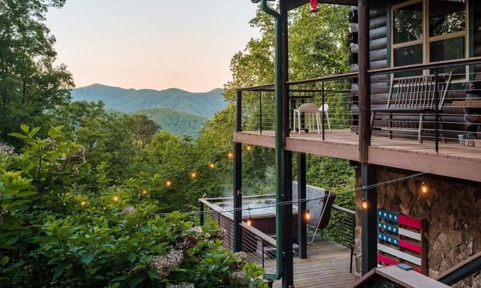 Bryson City Cabin | NEW 3-Bed Cabin w/VIEWS in Bryson City near Train/NOC/Downtown/Hiking/Fontana