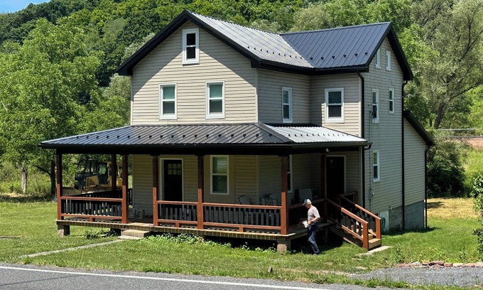 Duncansville Other | NEW! 3-bed farmhouse in Duncansville w AC, WiFi. Close to Blue Knob Ski Resort
