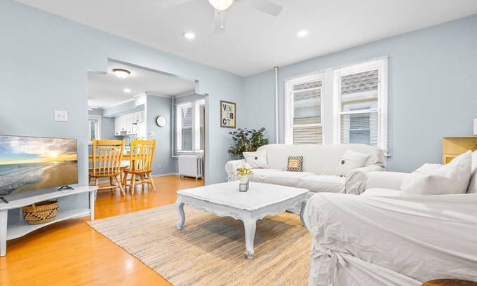 Ventnor City House | NEW 3br/2ba Beach Home 2.5 blks to Beach!