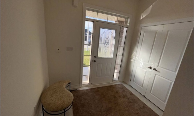 Tillsonburg House | New 4- Bedroom home in quiet neighborhood