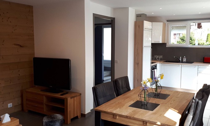 Thones Apartment | New 4 * Cozy apartment in house between Lake Annecy & Stations des Aravis