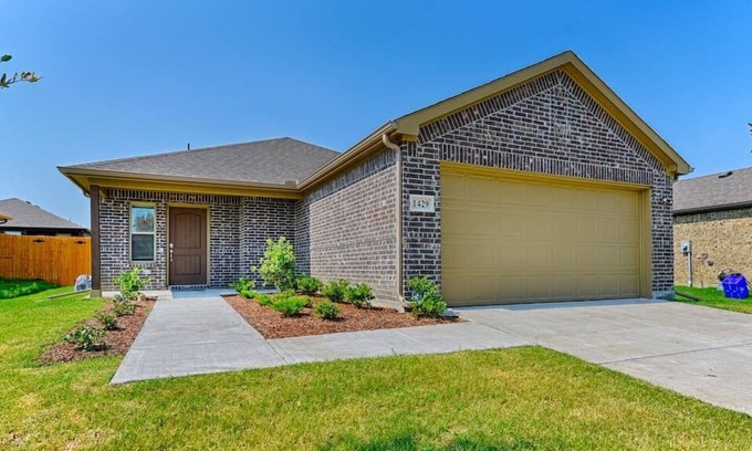 Greenville House | NEW! ✨ 4BD 2BA Cheerful Brand New Build! 🆕