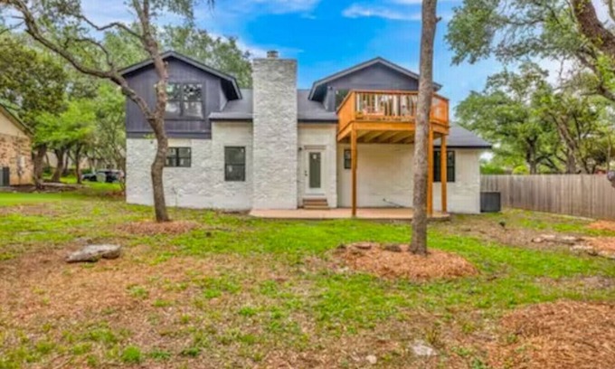 Northwest Balcones House | New 4BDRetreat Next to Greenbelt
