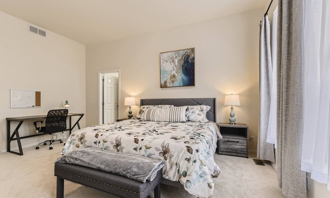Parker House | New 4BR/3BA House in Parker
