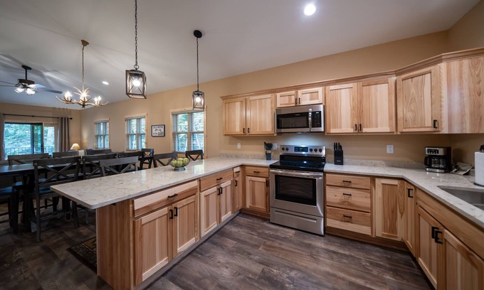 Cable Condo | New! 4BR Lake Namakagon Cabin - Sleeps 16 - Lakefront w/boat access