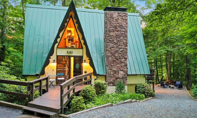 Newland Cabin | !NEW! A-Frame, Firepit, Hiking, Festivals