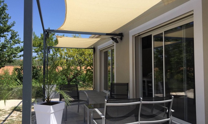 Chateaurenard House | New Ad - Charming quiet house, air conditioning, shared pool