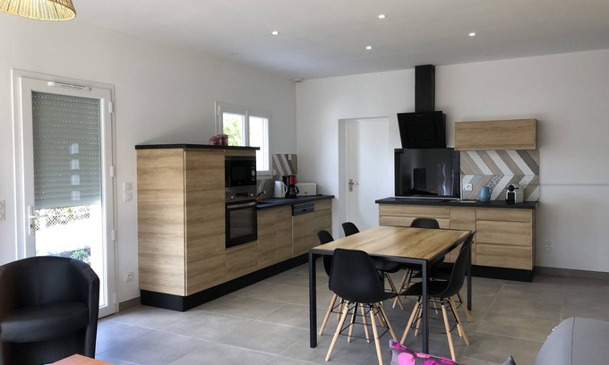 Le Teich House | New and functional house