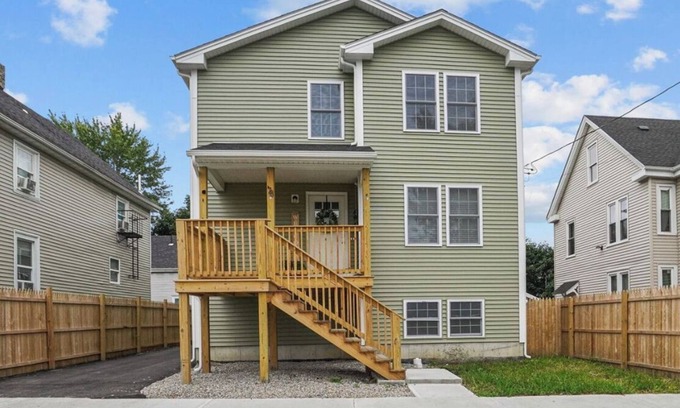 West End Providence Apartment | New and Modern Apartment just minutes away from Downtown Providence!