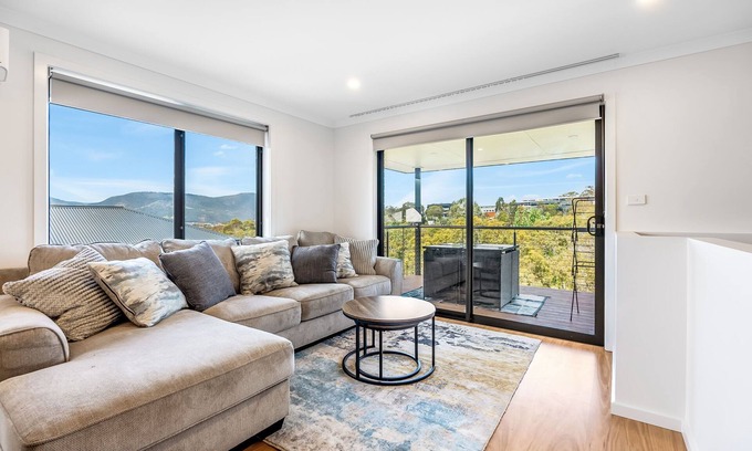 Austins Ferry Apartment | New and Stylish Home in Peaceful Location