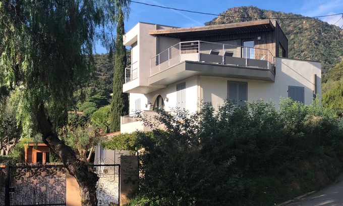 Le Lavandou Apartment | New apartment at 200 m Beach La Fossette -View Sea from all rooms
