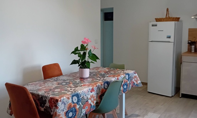 Lectoure Apartment | New apartment at the foot of the Lectoure ramparts