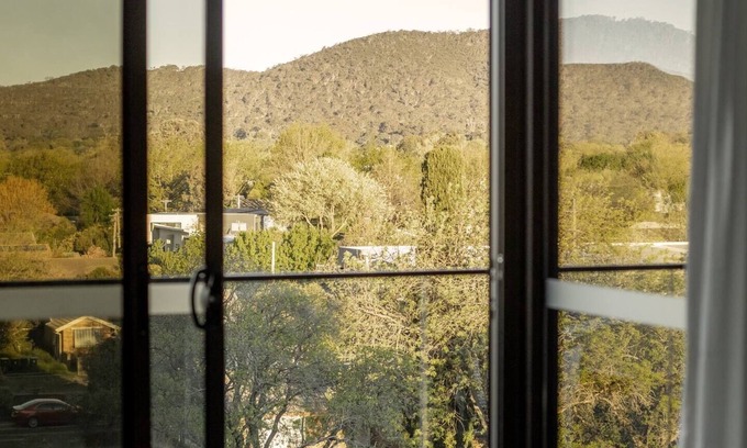 Lyneham Apartment | New apartment in Dickson.nn