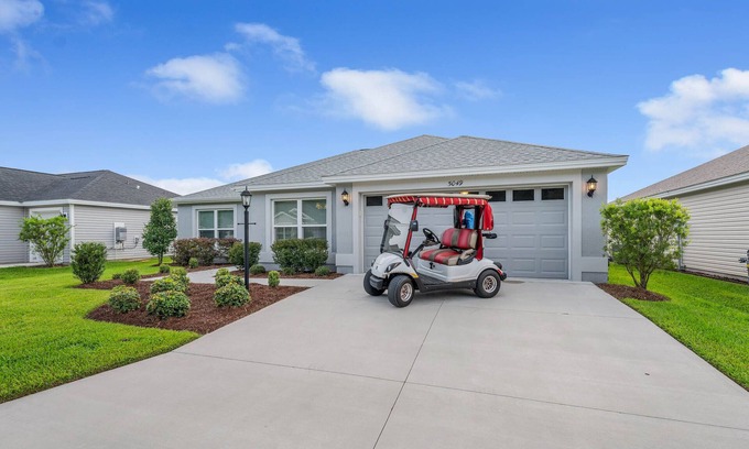 Wildwood House | NEW AREA OF THE VILLAGES GOLF CART KING BED NICE AND COMFY HOME BOOK NOW