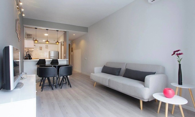 La Font de la Guatlla Apartment | New Barcelona Gran Via