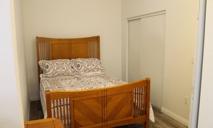 La Mesa Apartment | New Basement Apartment