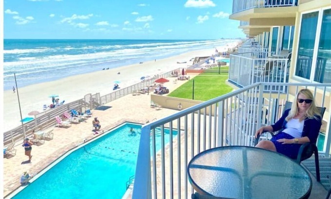 Daytona Beach Shores Condo | New.Beach Beauty. 2 bedroom.2 bathrooms.The Shores Club. Pool and Beach access.