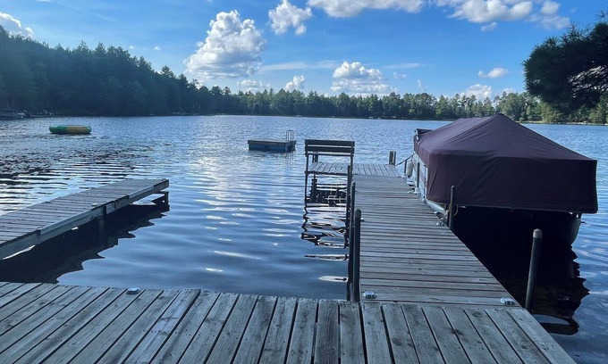 Land O Lakes House | NEW! Beautiful Log Home with a rustic feel. 6 acre wooded lot on Eleanor Lake